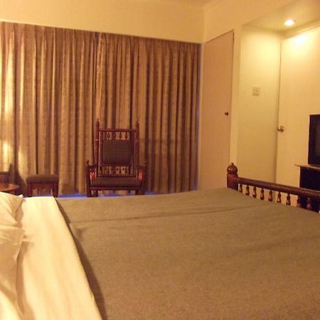 Hotel Bluehill Bhavnagar Eksteriør billede