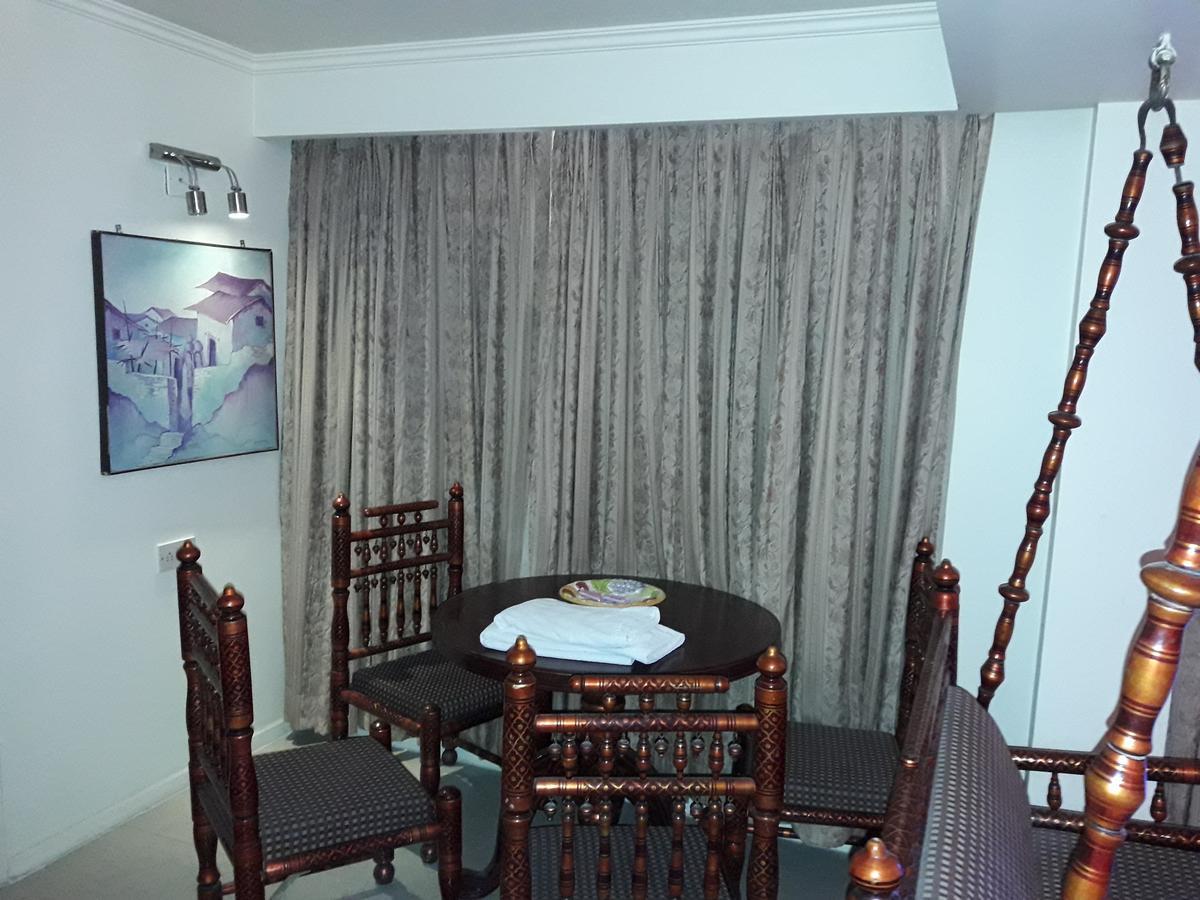 Hotel Bluehill Bhavnagar Eksteriør billede
